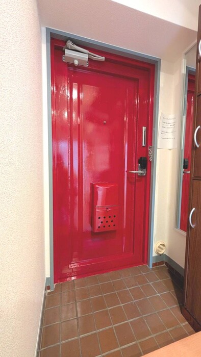 物件内観写真8　(玄関)