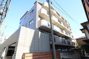 カ－ムコ－ト鳴島外観写真