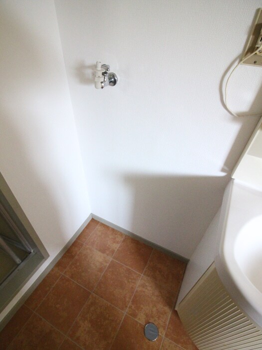 物件内観写真17　(洗濯機置場)