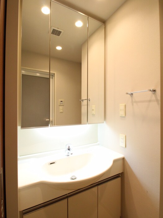 物件内観写真16　(洗面)