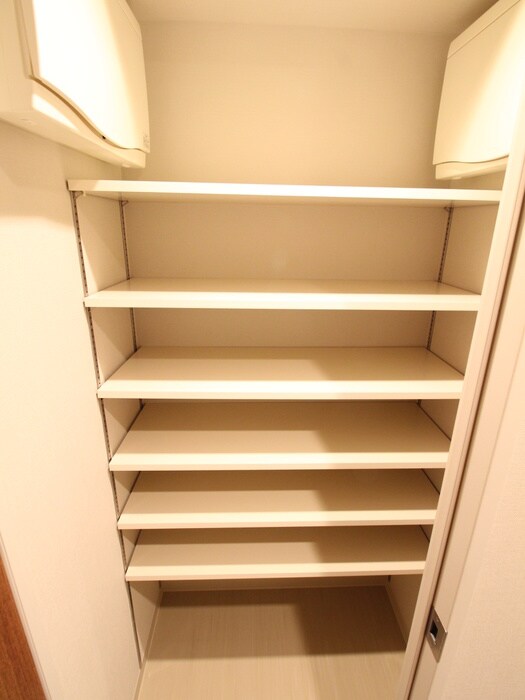 物件内観写真19　(靴箱)