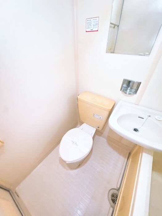 物件内観写真16　(トイレ)