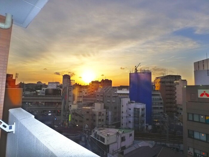 物件内観写真16　(室内からの展望)