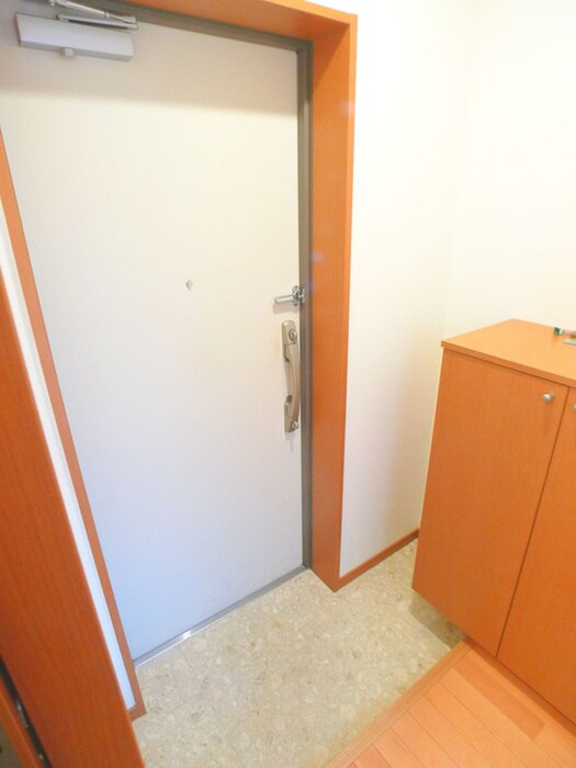 物件内観写真21　(玄関)
