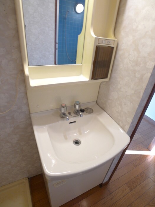 物件内観写真9　(洗面)