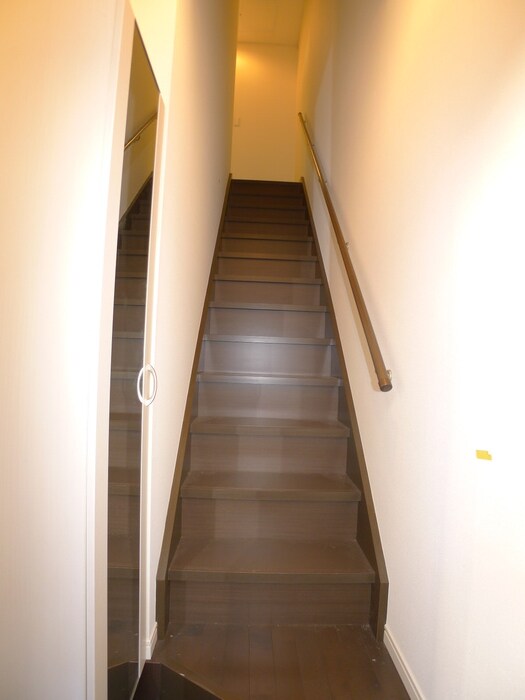 物件内観写真17　(玄関)