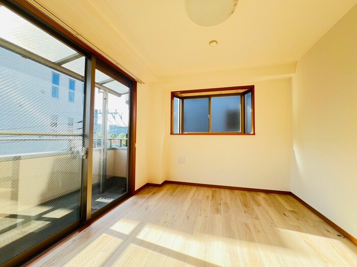 物件内観写真8　(居室)