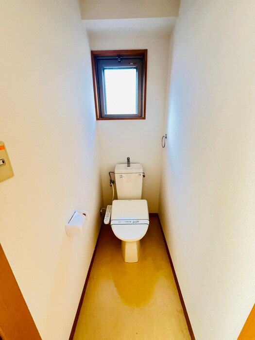 物件内観写真14　(トイレ)