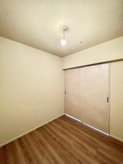 物件内観写真11　(居室)