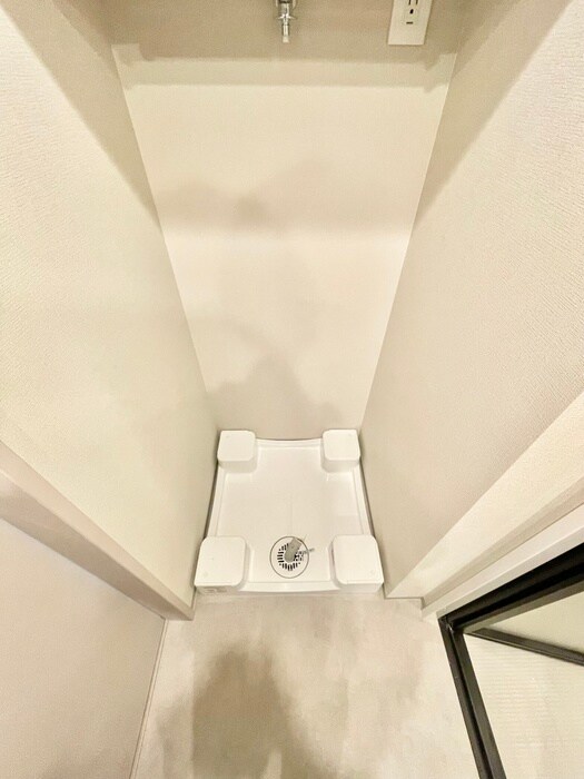 物件内観写真17　(洗濯機置場)