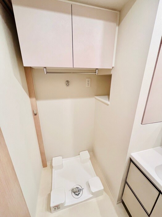 物件内観写真18　(洗濯機置場)