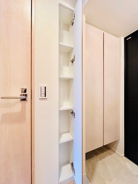 物件内観写真21　(収納)