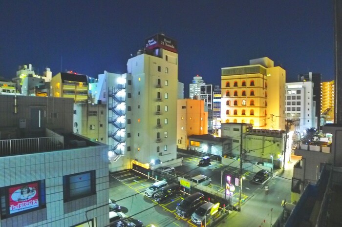 物件内観写真22　(室内からの展望)