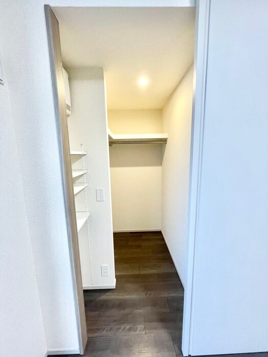 物件内観写真12　(収納)