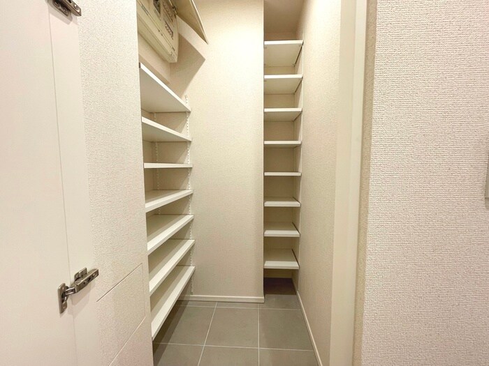 物件内観写真16　(靴箱)