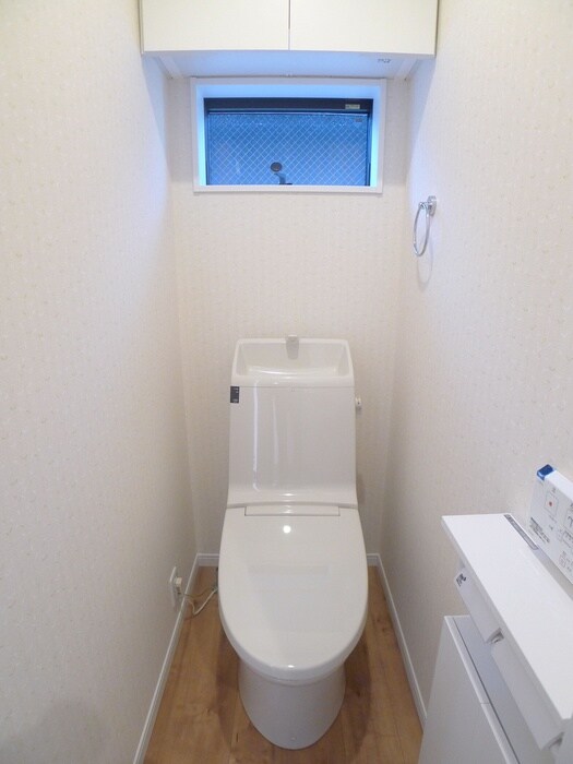 物件内観写真14　(トイレ)