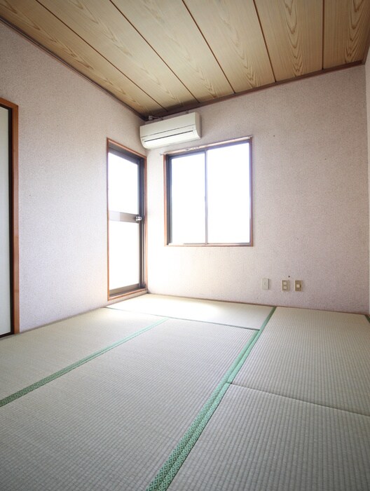 物件内観写真9　(居室)