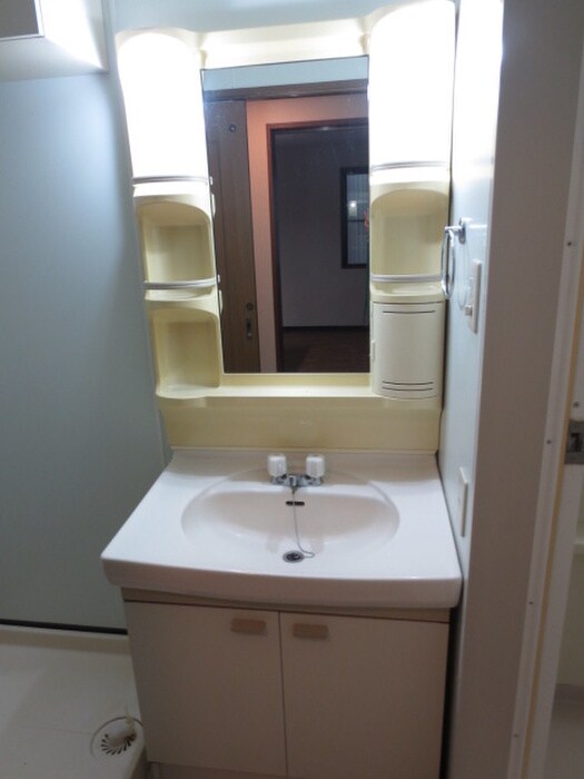 物件内観写真11　(洗面)