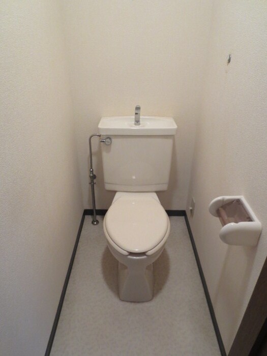 物件内観写真13　(トイレ)