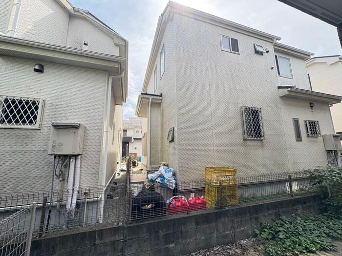 物件内観写真16　(室内からの展望)