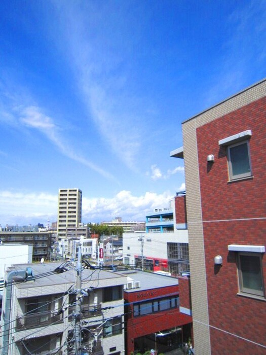 物件内観写真16　(室内からの展望)