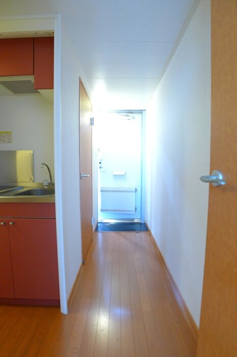 物件内観写真14　(廊下)