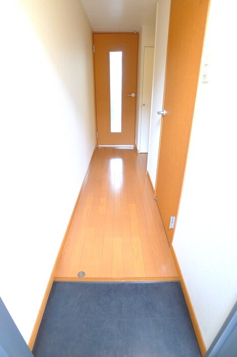 物件内観写真21　(玄関)