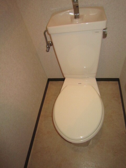 物件内観写真10　(トイレ)