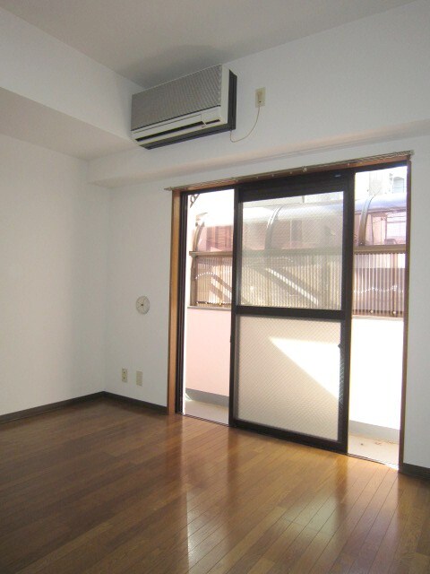 物件内観写真15　(居室)