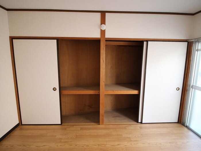 物件内観写真11　(収納)