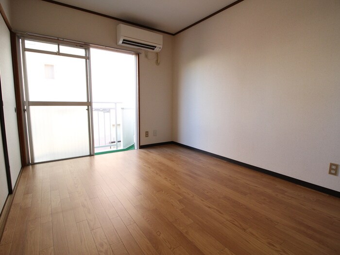 物件内観写真13　(居室)