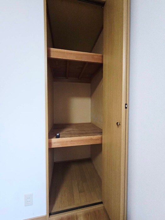 物件内観写真9　(収納)