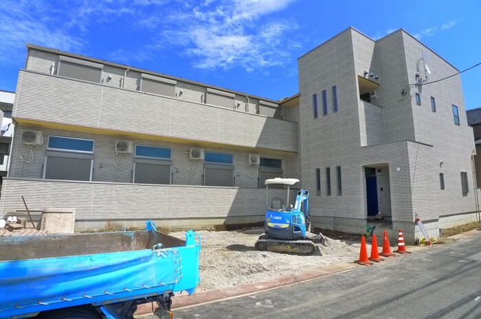 物件外観写真4　(駐車場)