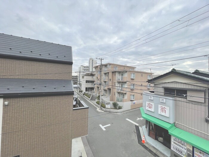 物件内観写真18　(室内からの展望)