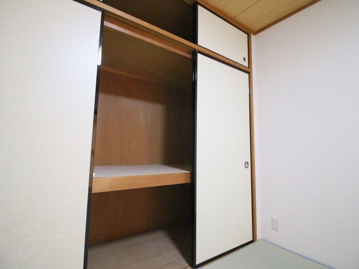 物件内観写真18　(収納)