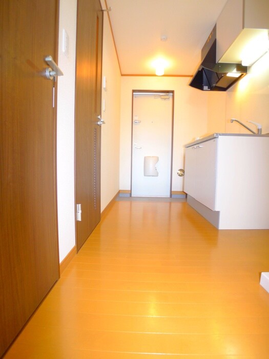 物件内観写真14　(廊下)