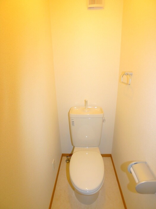 物件内観写真15　(トイレ)