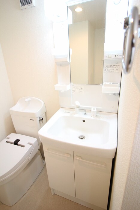 物件内観写真11　(洗面)