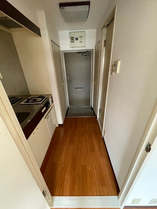 物件内観写真20　(廊下)