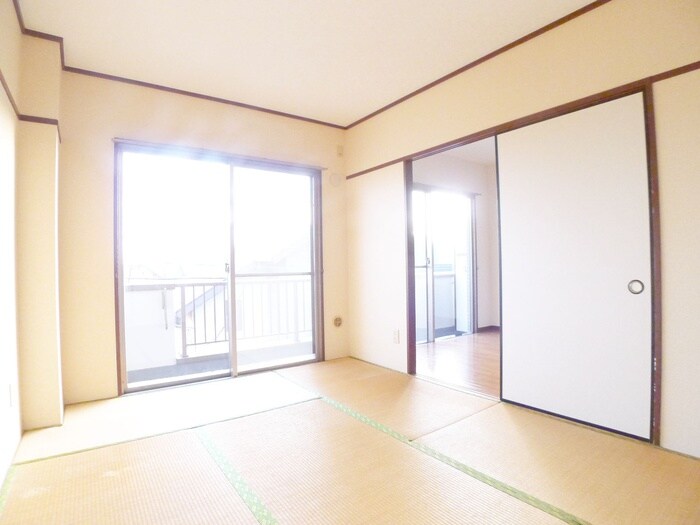 物件内観写真10　(居室)