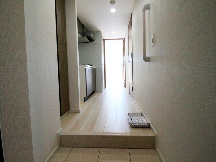 物件内観写真19　(玄関)