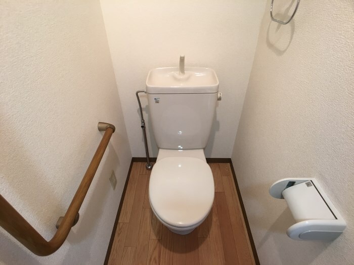 物件内観写真15　(トイレ)