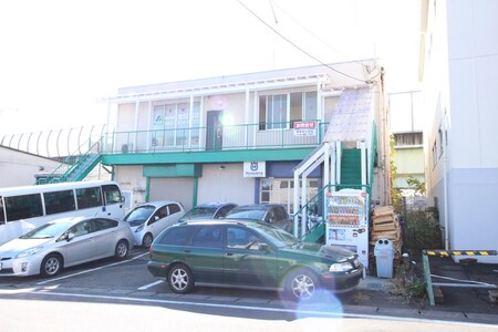 上川井町事務所外観写真