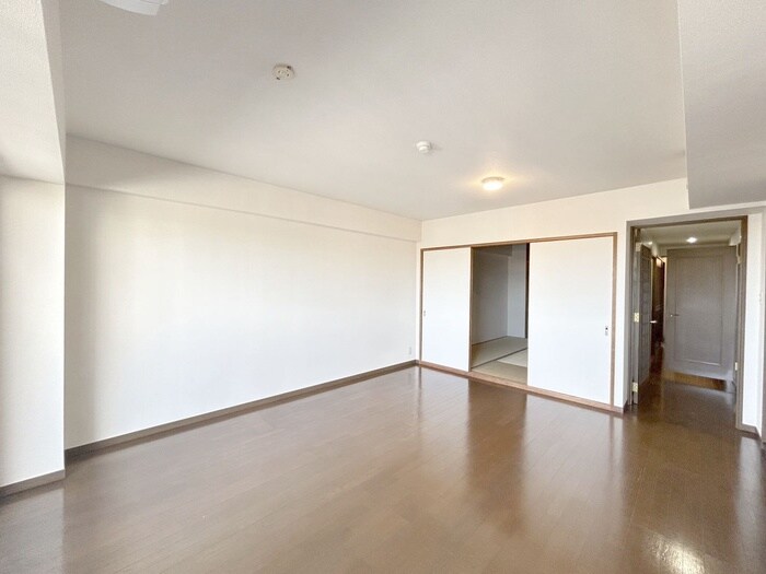 ﾗｲｵﾝｽﾞﾏﾝｼｮﾝ京成大久保第2(602)の居室