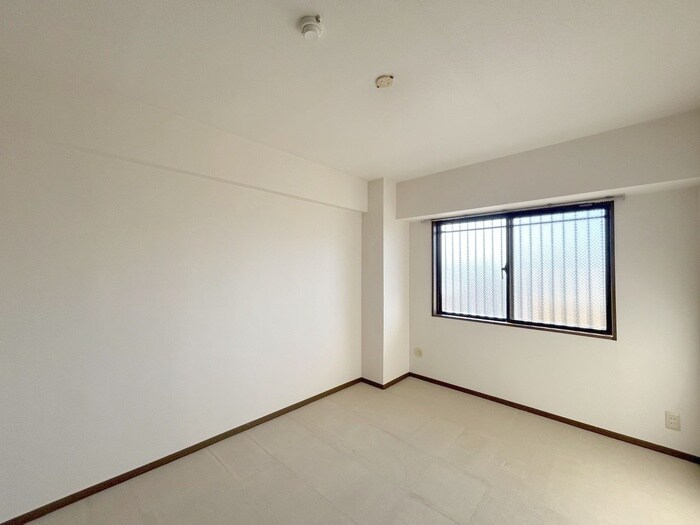 ﾗｲｵﾝｽﾞﾏﾝｼｮﾝ京成大久保第2(602)の居室