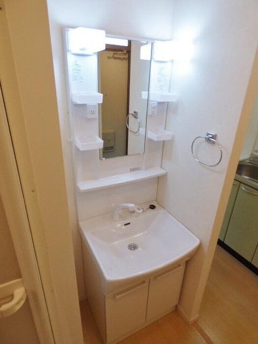 物件内観写真9　(洗面)