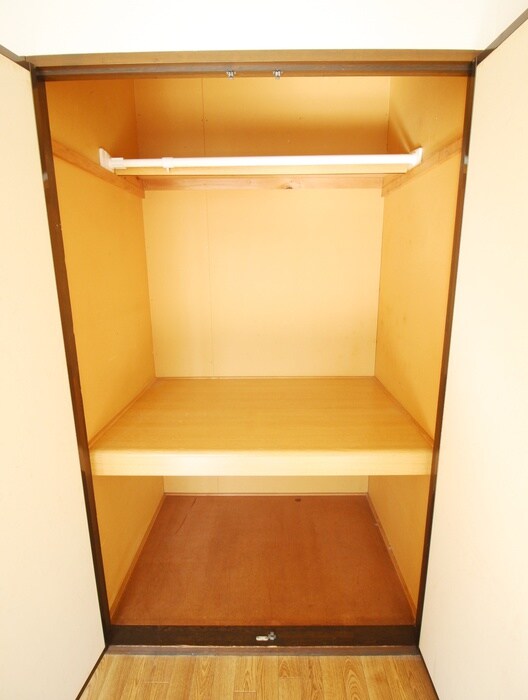物件内観写真16　(収納)