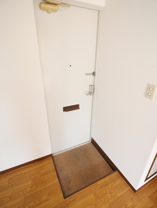 物件内観写真22　(玄関)