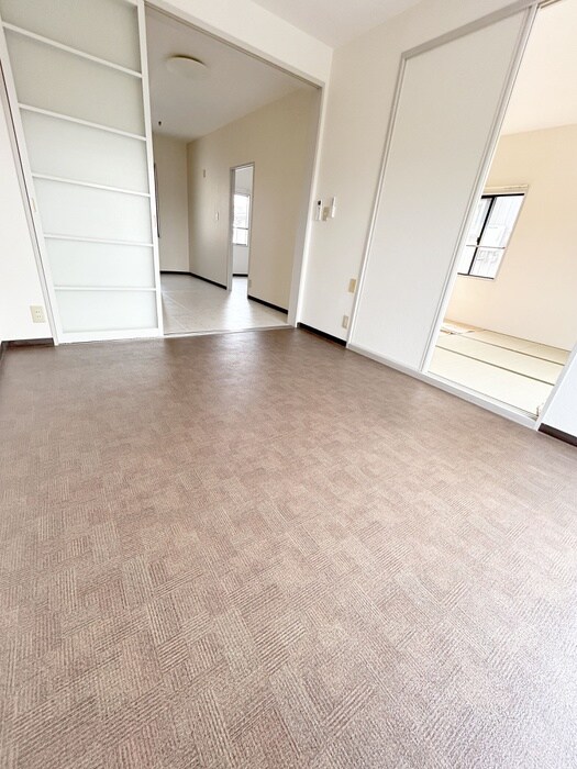 物件内観写真5　(居室)