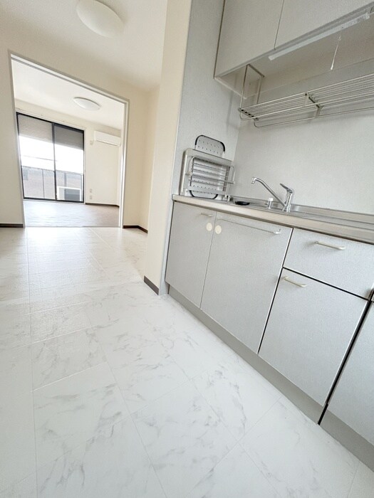 物件内観写真6　(居室)